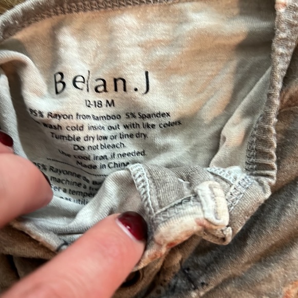 Floral Bamboo Belan. J Bodysuit 12-18 - Picture 2 of 2